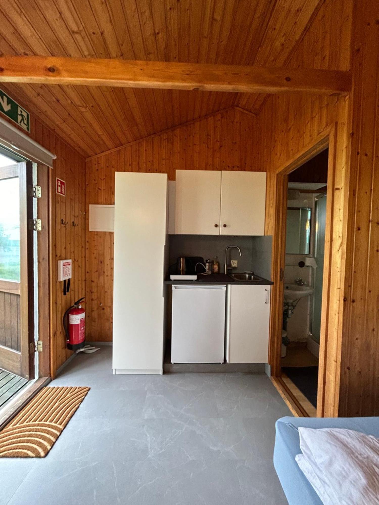 Arhus Cottage And Camping เฮลลา ภายนอก รูปภาพ