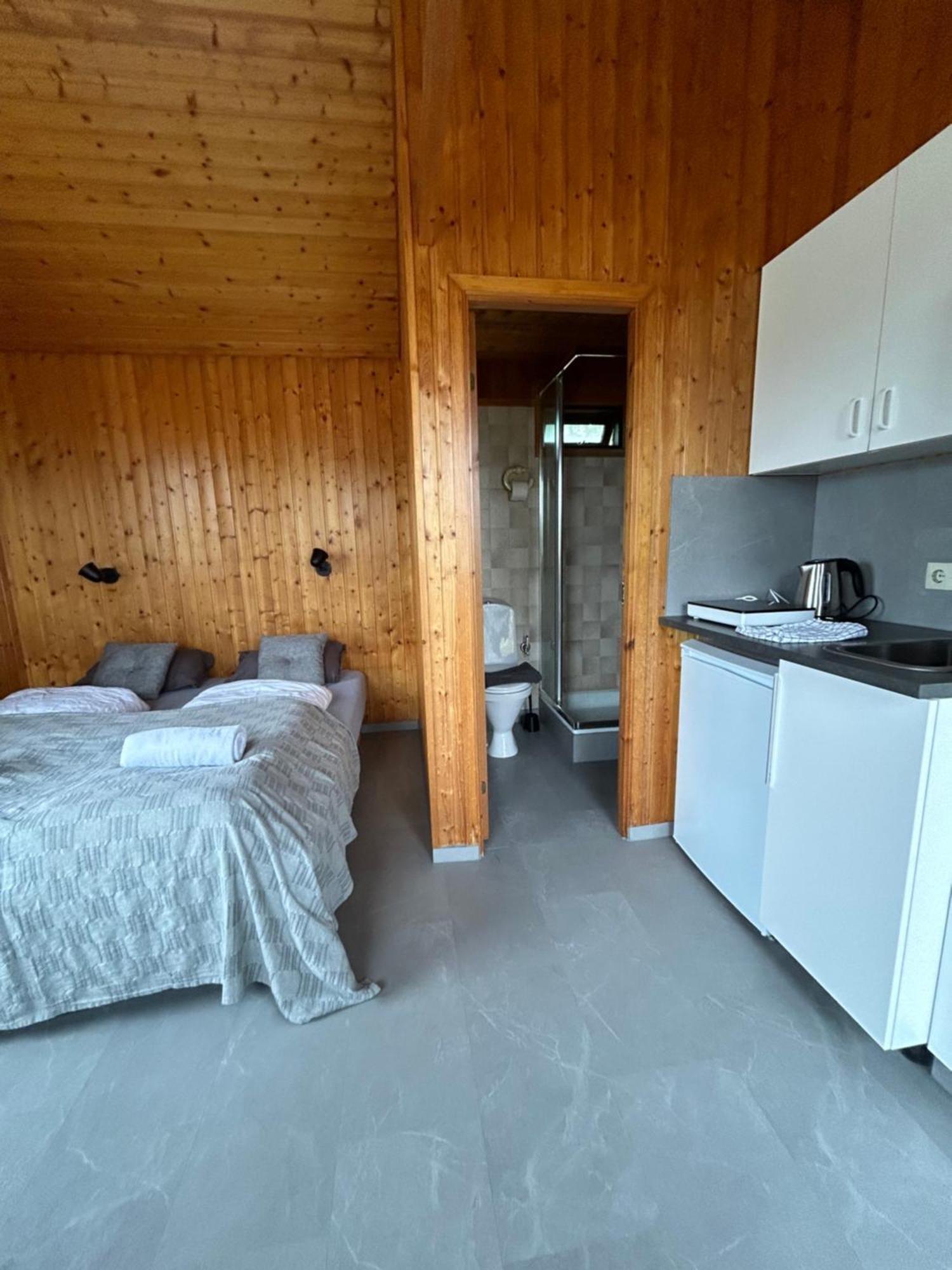 Arhus Cottage And Camping เฮลลา ภายนอก รูปภาพ